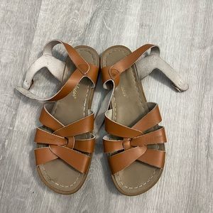 Salt Water Sandals Classic in Brown
